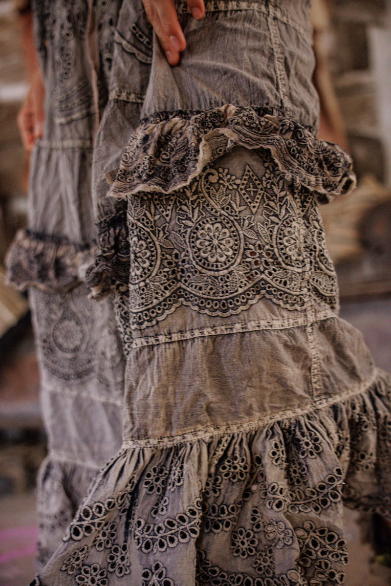 EYELET PISSARRO SKIRT