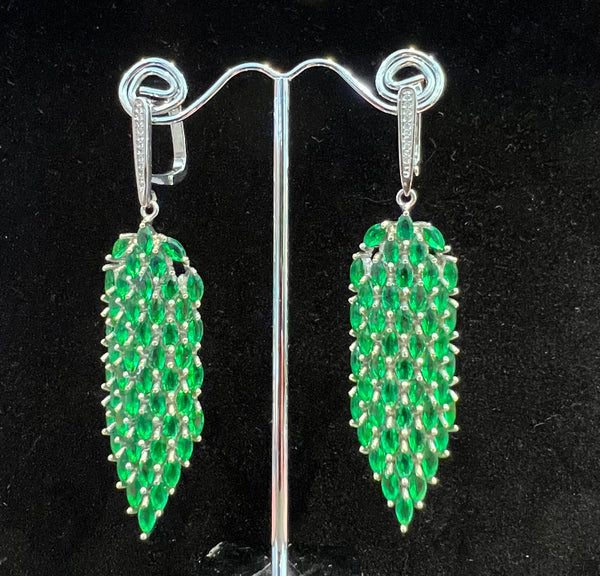 GREEN GLASS EARRINGS