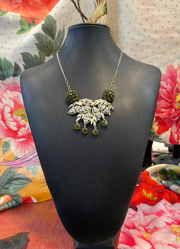 VINTAGE GLASS BLOOM NECKLACE