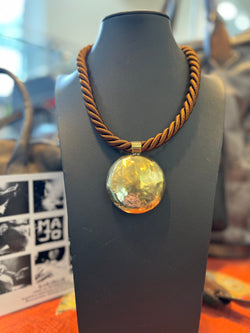 POL NECKLACE