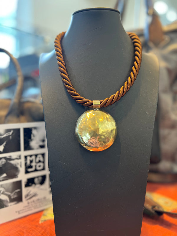 POL NECKLACE