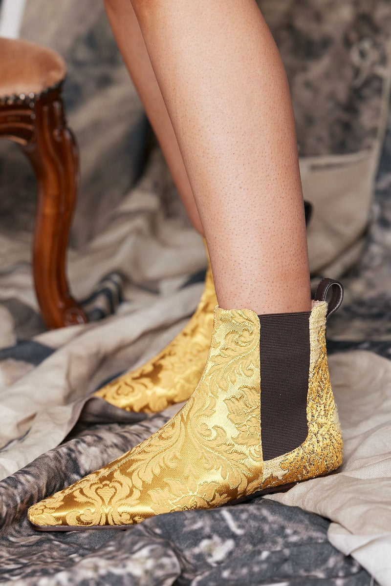 DARK GOLD BOOT