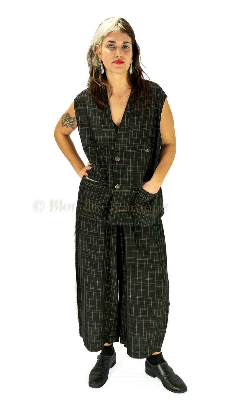 BEBE VEST