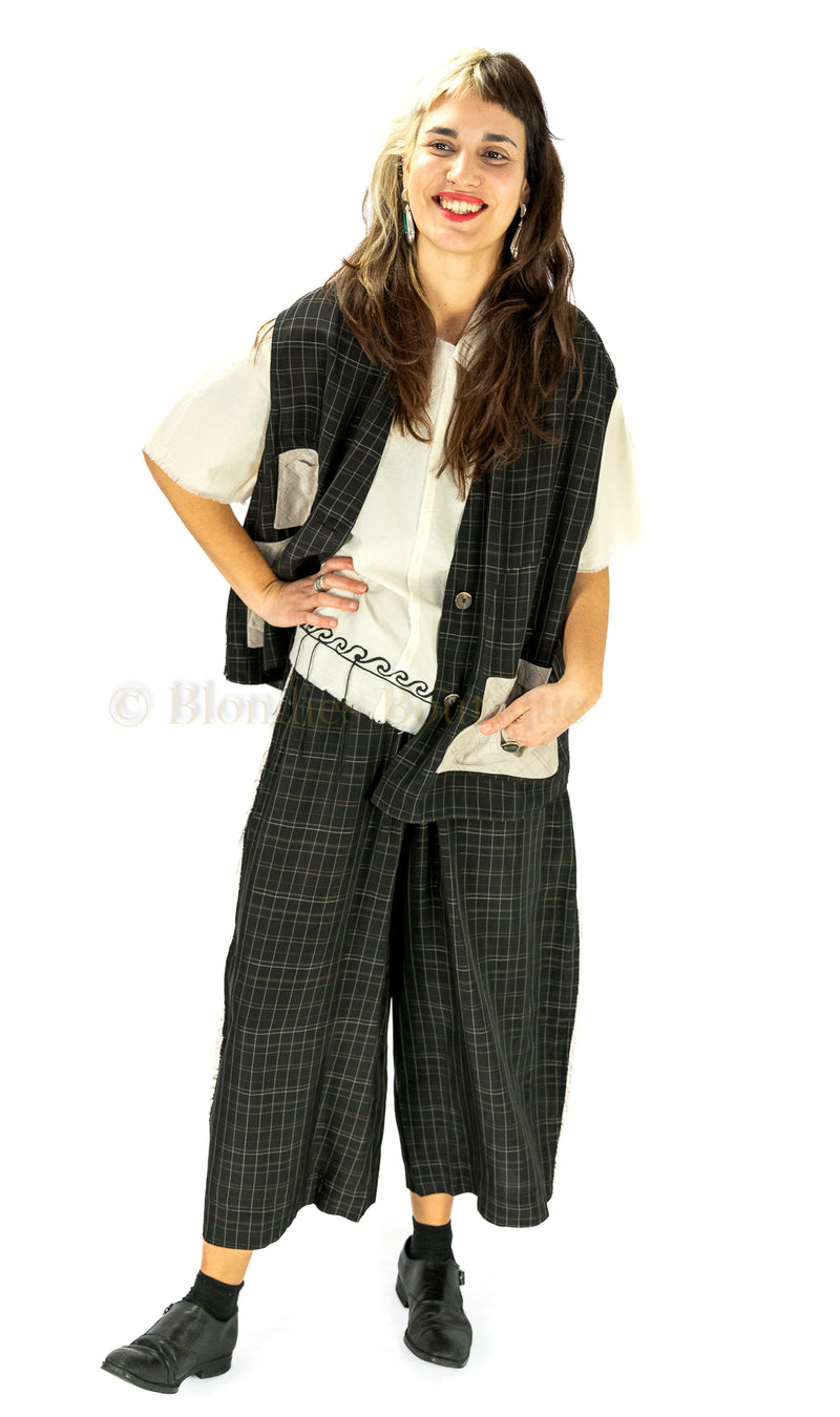 BEBE VEST