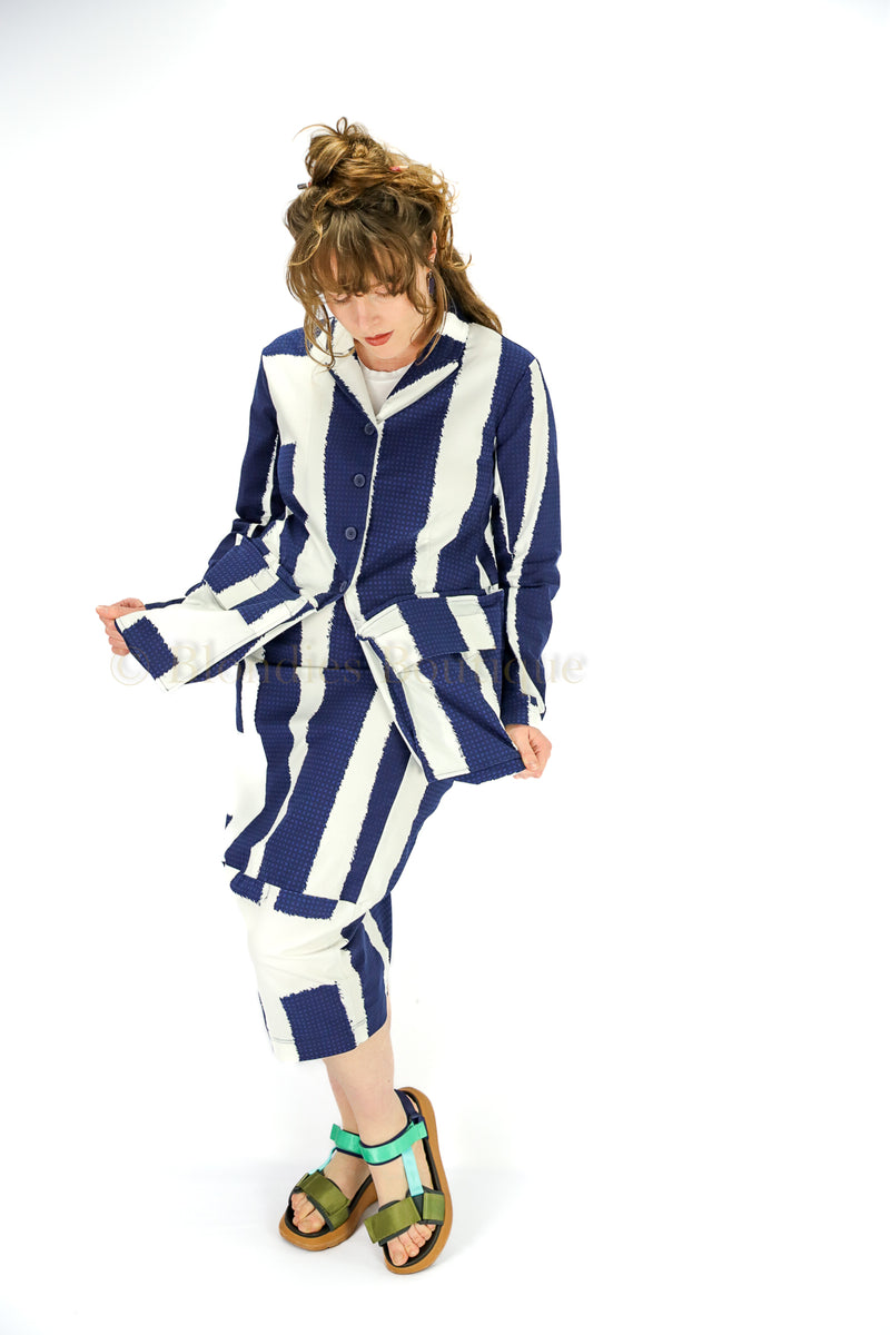 DEEP CURRENT JACKET