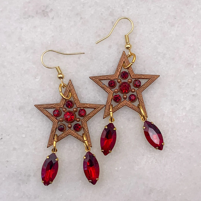 RED STAR EARRINGS