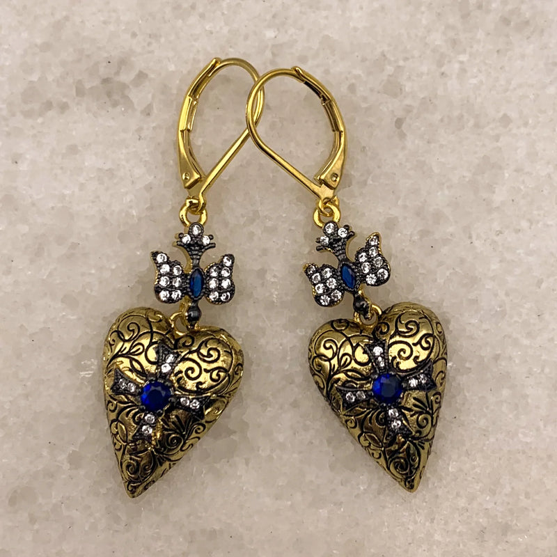 HEART A FLUTTER EARRINGS