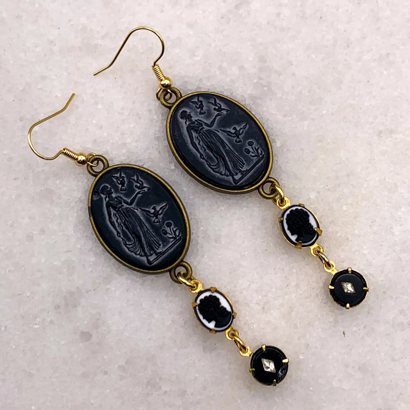 MYSTIC CAMEO EARRINGS