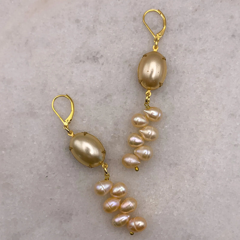 PEARL QUEEN EARRINGS