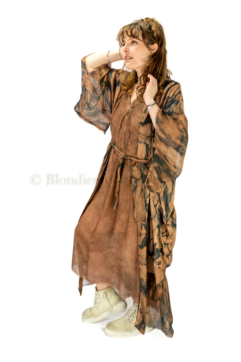 DEVINE KIMONO