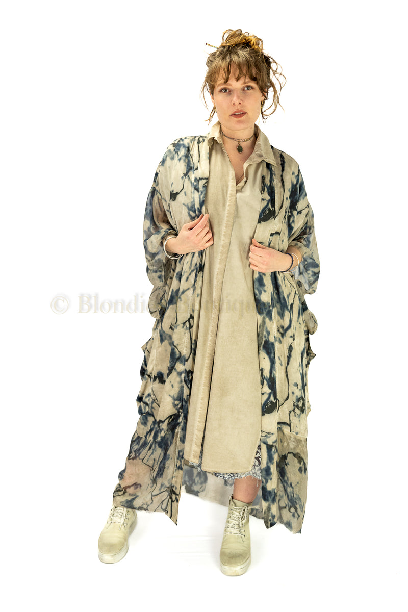 DEVINE KIMONO