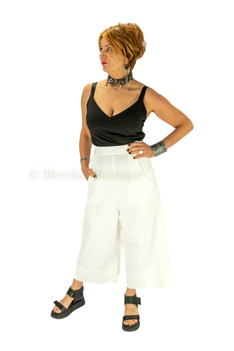 WIDE LEG TROUSER