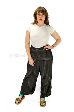 SARIA PANT