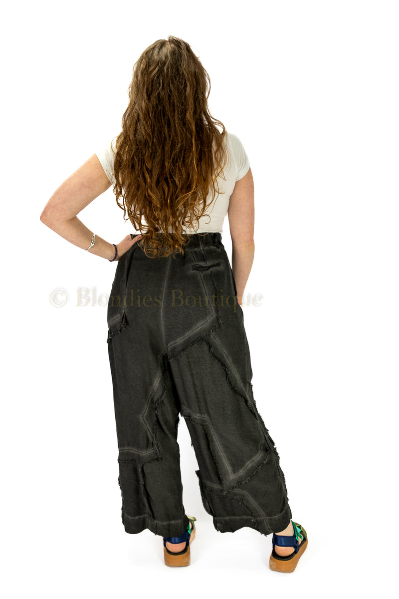 SARIA PANT