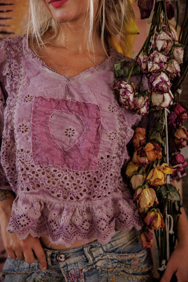 EYELET ROSEMARY TOP
