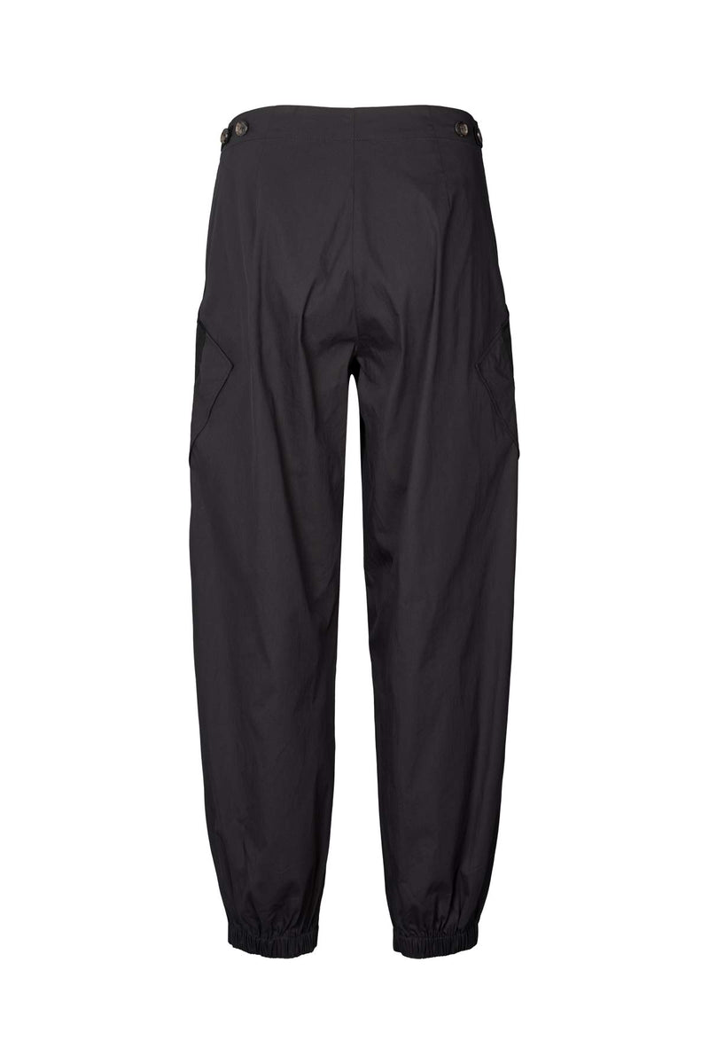 AFINA PANT