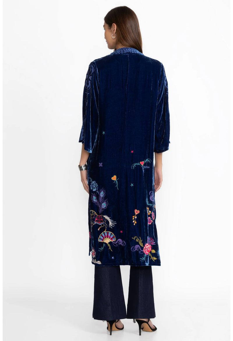 ARIELA BUTTON FRONT KIMONO