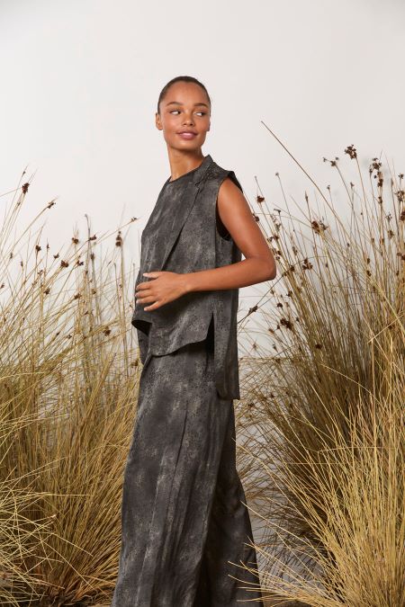 LOLA VEST