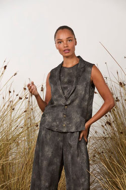 LOLA VEST
