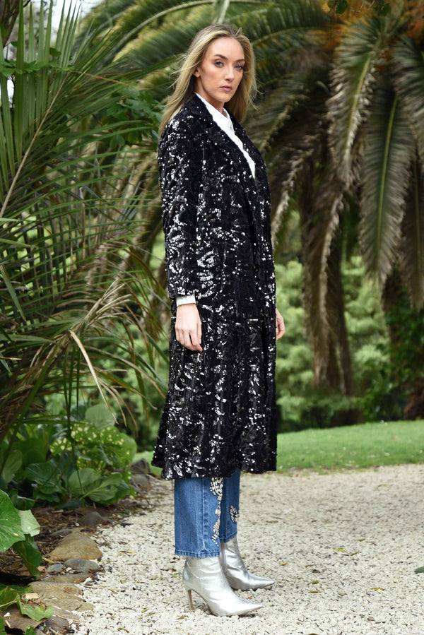 ROCK THE COAT